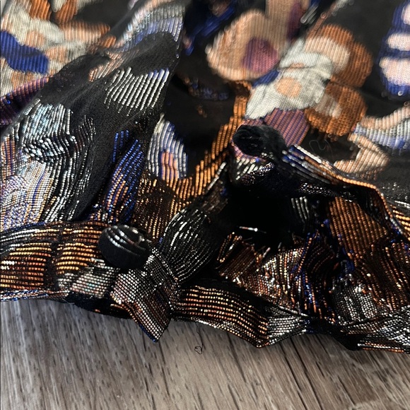 Evan Picone Vintage Black Sweater
Wool Angora Metallic
Floral Sleeves size 2X - Picture 5 of 9